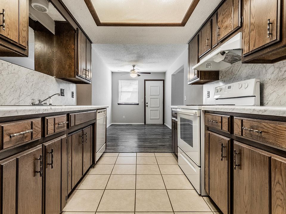 1st image of 9804 Teka Cir