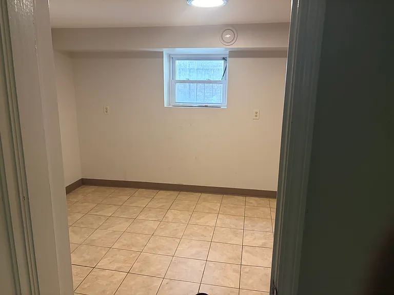 1007 N Drake Ave — Photo 6