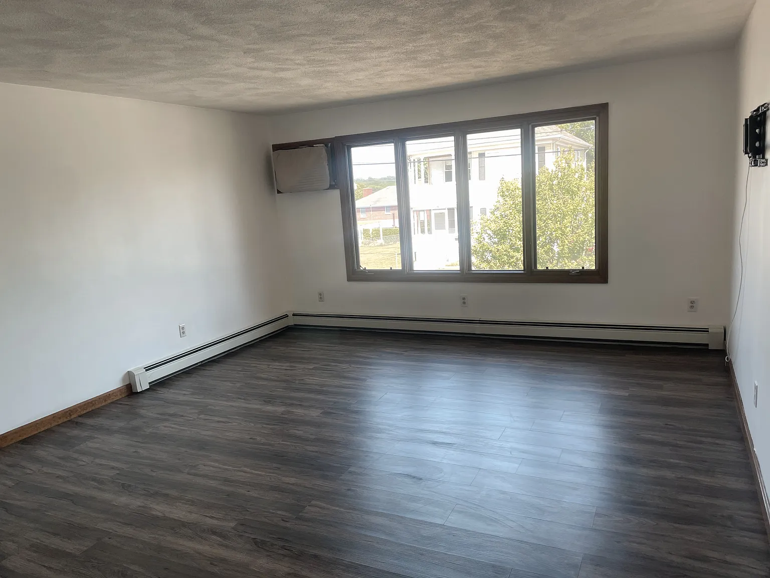 23 Colony St — Photo 1