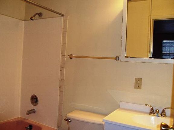 3rd image of 1300 Ponce De Leon Blvd #7