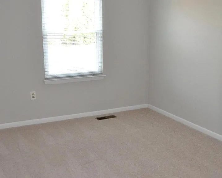 9705 Glen Ave — Photo 22