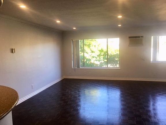 4th image of 649 Westbourne Dr APT 303