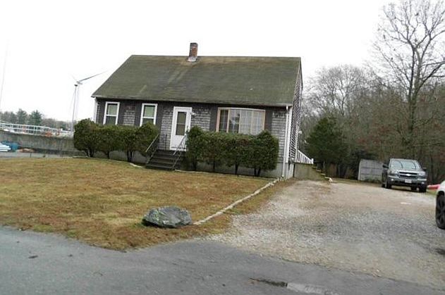 2nd image of 27 Timothy St