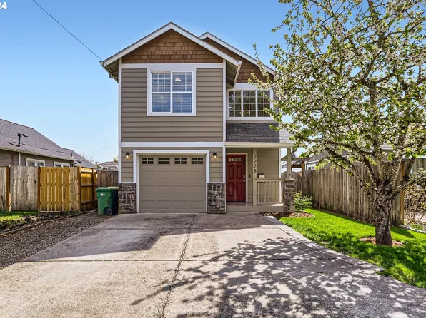 2228 23rd Pl, Forest Grove, OR 97116