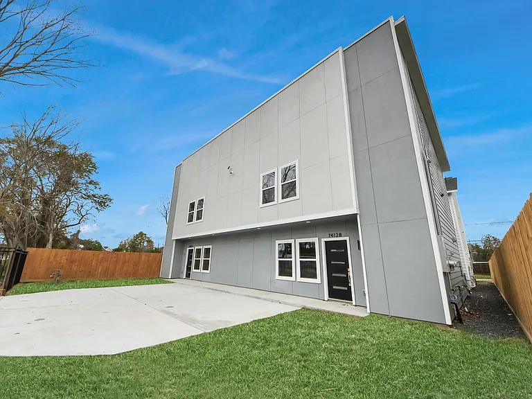 7412 Carver Rd #B — Photo 21