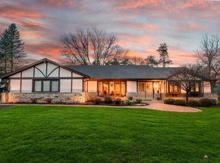 3665 Shadybrook Pl, Brookfield, WI 53005