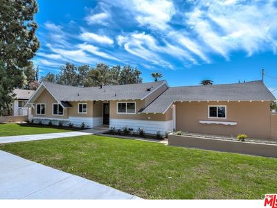 18434 San Fernando Mission Blvd, Porter Ranch, CA, 91326
