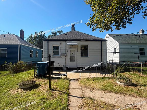 4th image of 617 Burr St