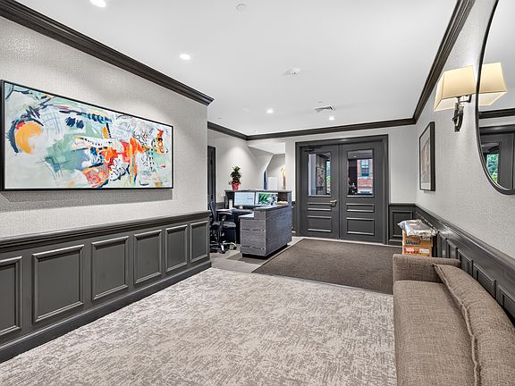 3rd image of 75 Clarendon St #401-A