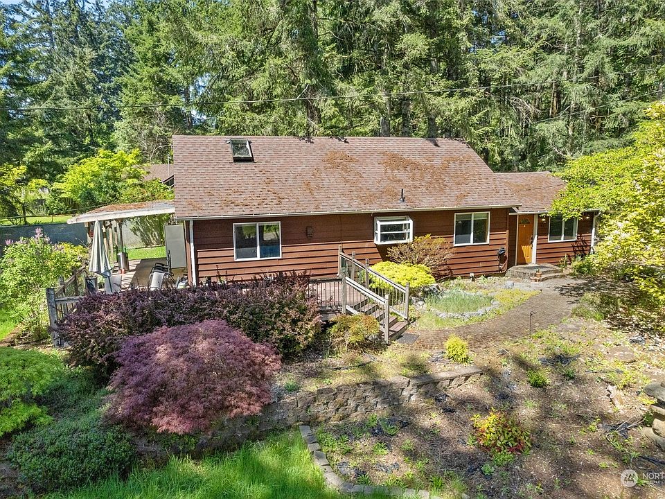 1st image of 41 SE Knight Court