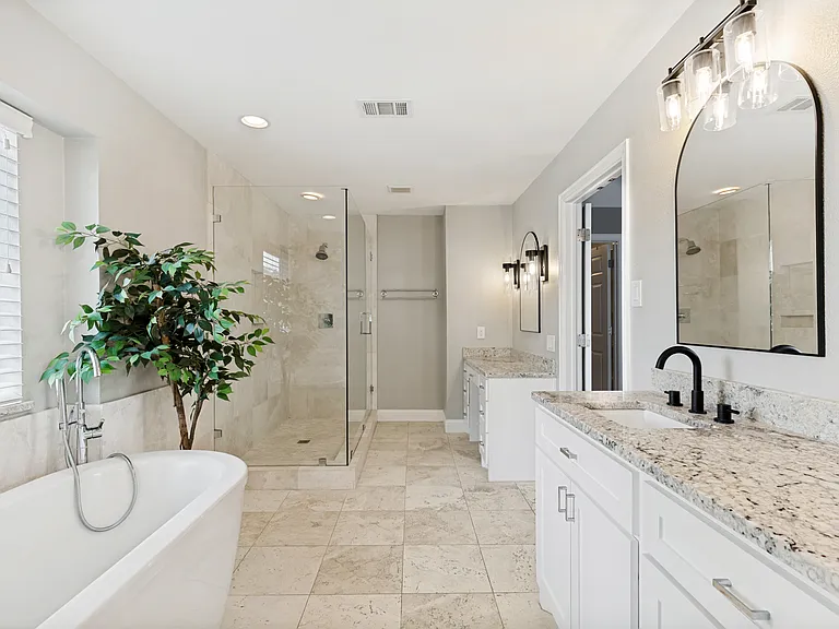 18515 Kelly Cave Trl — Photo 18