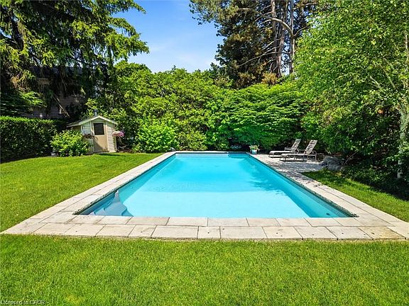 3rd image of 153 Cairncroft Rd