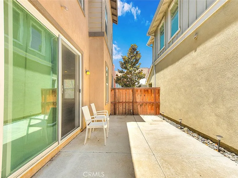 8836 Banyan — Photo 39