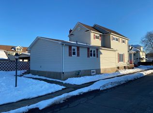 202 Lower Maple St, Peckville, PA 18452