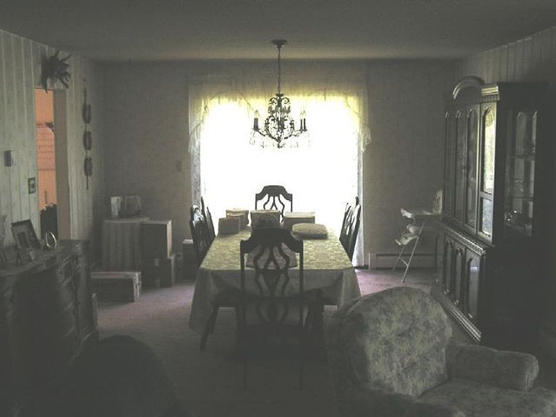 4th image of 64 FEATHERBED Lane