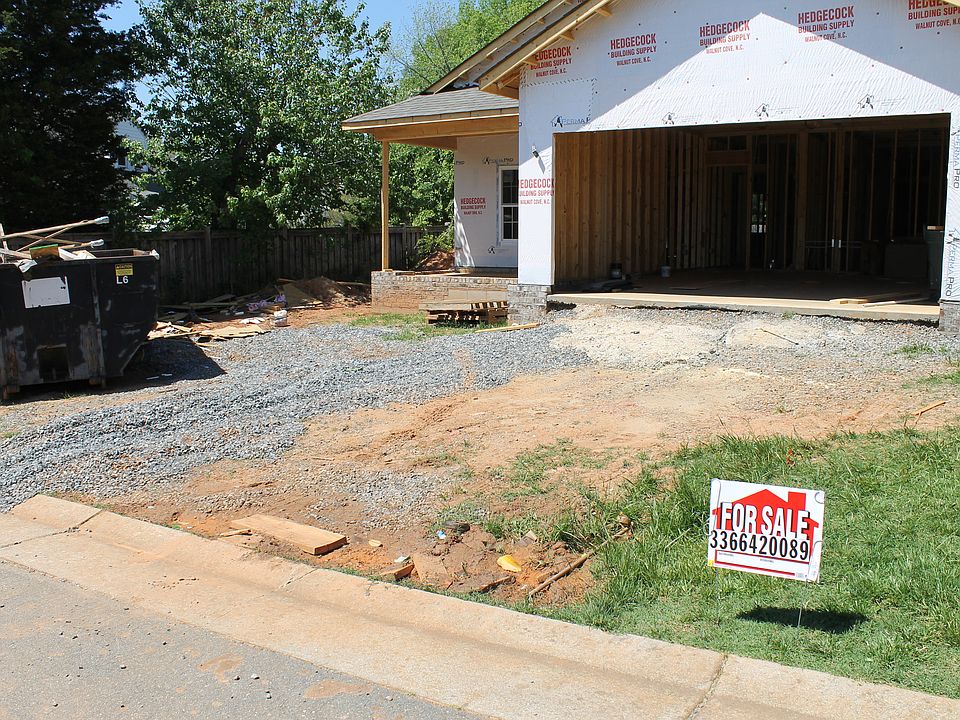 2nd image of 1 Broad Meadows Ct