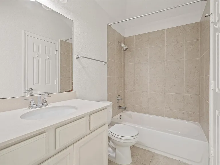 28131 Scenic Shore Ln — Photo 40