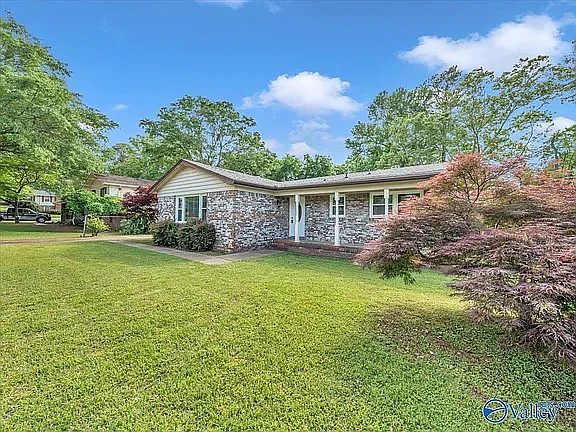 11316 Maplecrest Dr SE — Photo 2