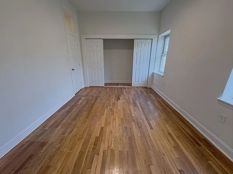1934 Green St #3 — Photo 37