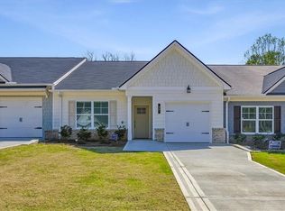 37 Silver Leaf Ln, Dawsonville, GA 30534