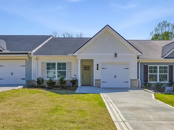 37 Silver Leaf Ln, Dawsonville, GA 30534