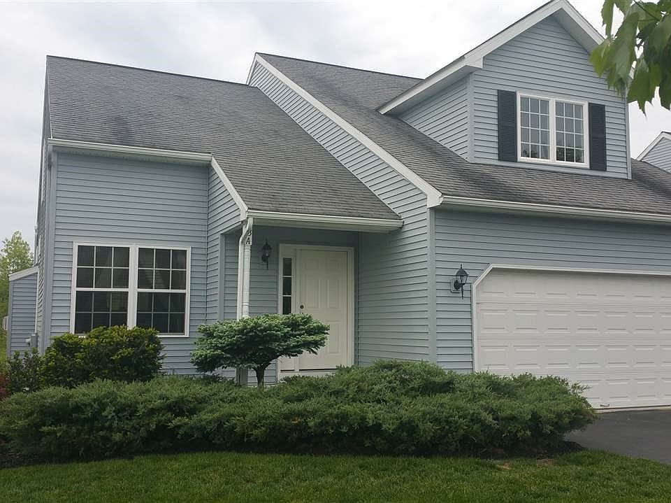 1st image of 33 Pointe West Dr