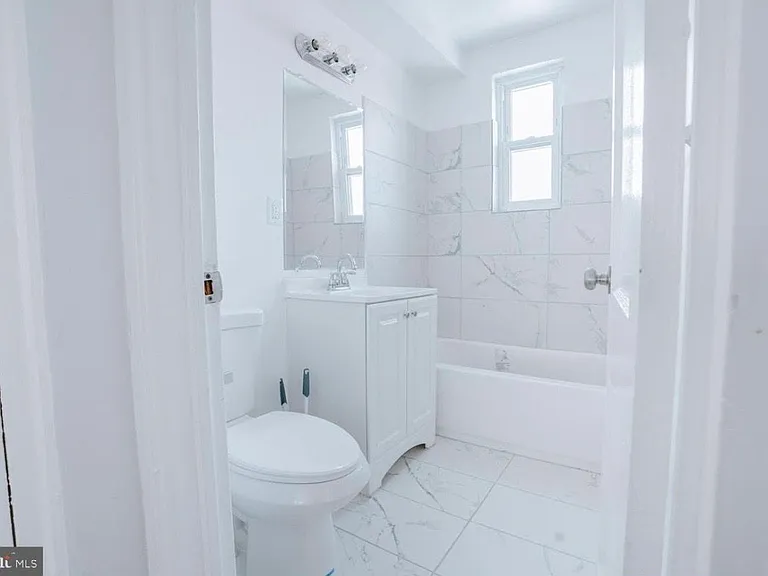 32 Varnum St NE #2 — Photo 8
