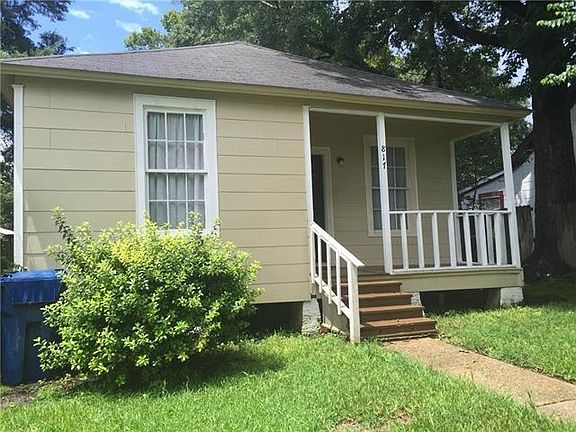 2nd image of 817 Avenue C