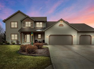 10362 S George Dr, Oak Creek, WI 53154