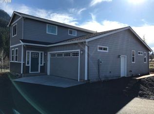 1176 SE Chinookan Dr, Cascade Locks, OR 97014