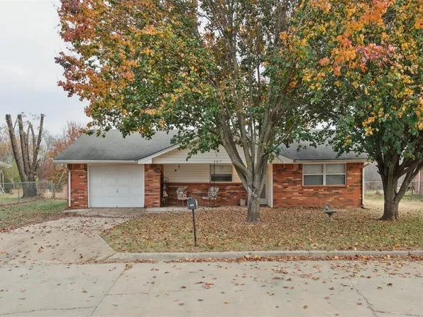 407 Butler Dr, Shawnee, OK 74804