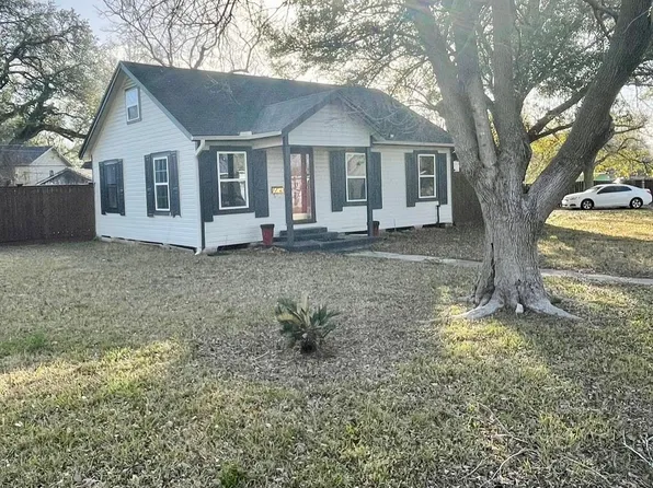 5220 E Parkway Dr, Beaumont, TX 77705