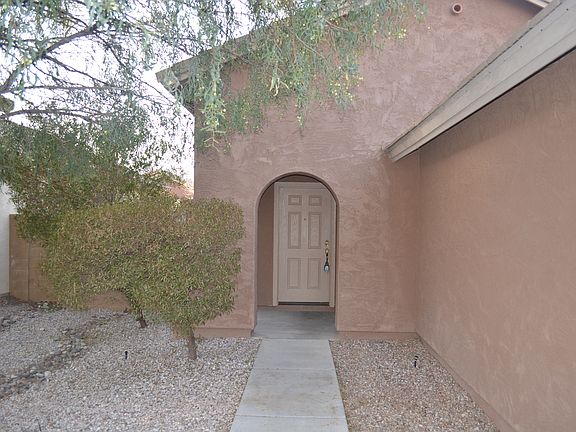 2nd image of 2035 W Gold Dust Ave