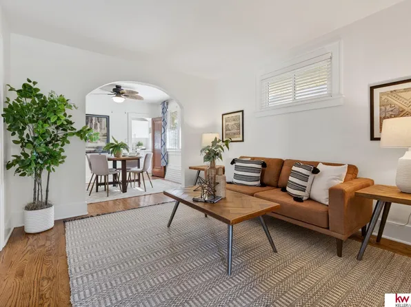 1605 S 55th St, Omaha, NE 68106