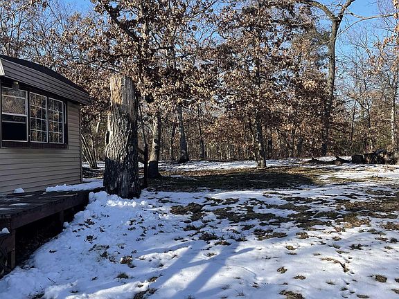 5th image of W1244 Oakglen Cir