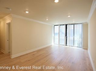 230 Wayne Ave #202, Oakland, CA 94606