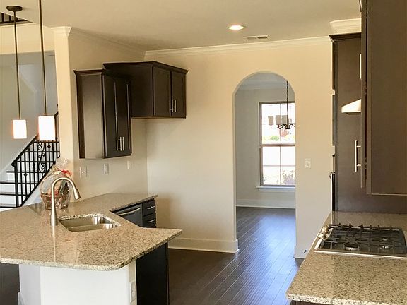 3rd image of 801 Woodland Levee Dr