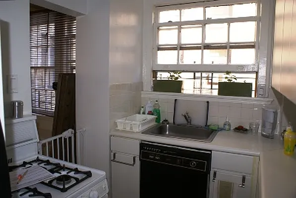 Rented by Levan Real Estate | media 14