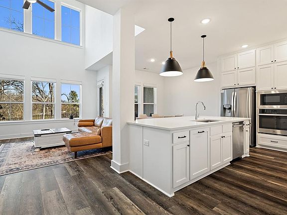 4th image of 2053 White Grove Dr