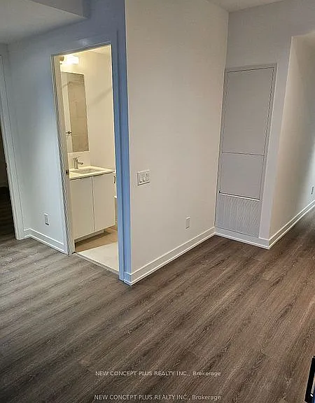 8 Wellesley St W #3311 — Photo 11