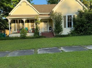 910 5th St, Florala, AL 36442