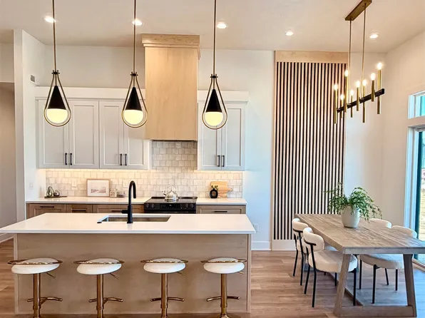 9410 Wilderness Sky Dr, Lincoln, NE 68516