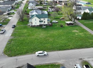 627 33rd St, Parkersburg, WV 26101
