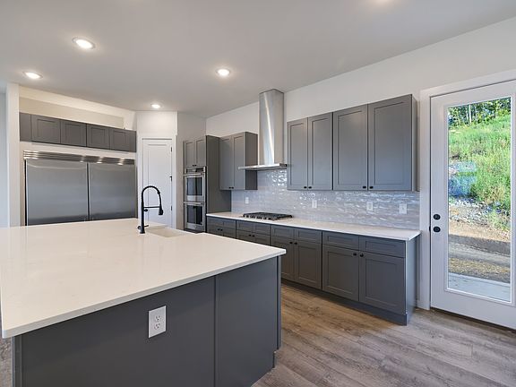 3rd image of 1628 Boxwood Dr Lot 58