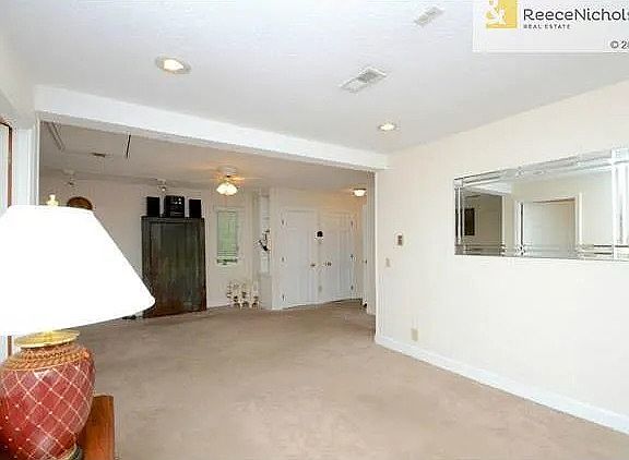 2nd image of 4921 Southridge Dr