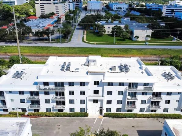 2651 NE 212th Ter #107, Aventura, FL 33180