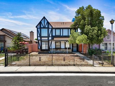 8305 Pioneer Dr, Bakersfield, CA, 93306