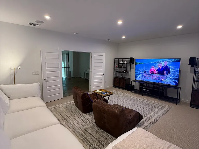 5033 Carsoli Ln — Photo 16