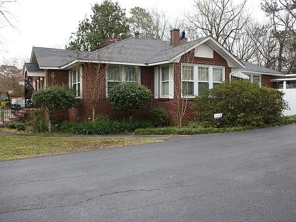 2nd image of 202 Foster Park St