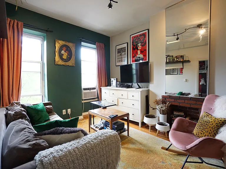 177 Pulaski St #3 — Photo 3